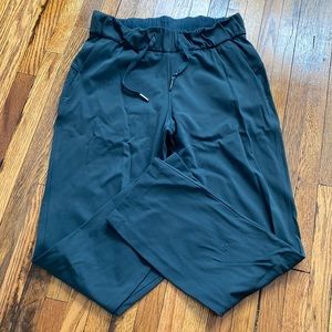 Lululemon size 2 joggers